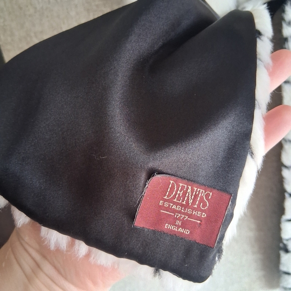 Fur Scarf Black And White DENTS Est. 1777 England Classy Winter - Picture 3 of 4